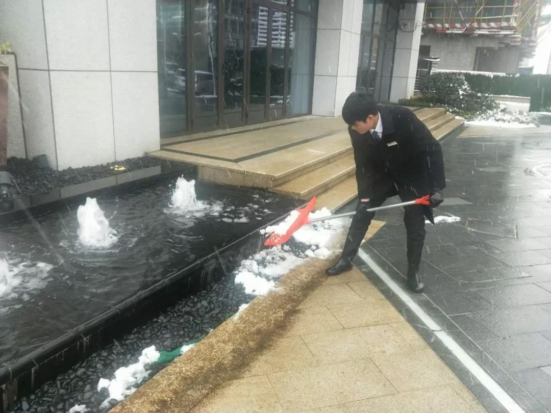 日产中文乱码字幕无线观看